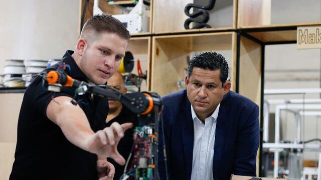 Diego Sinhue Rodríguez Vallejo.