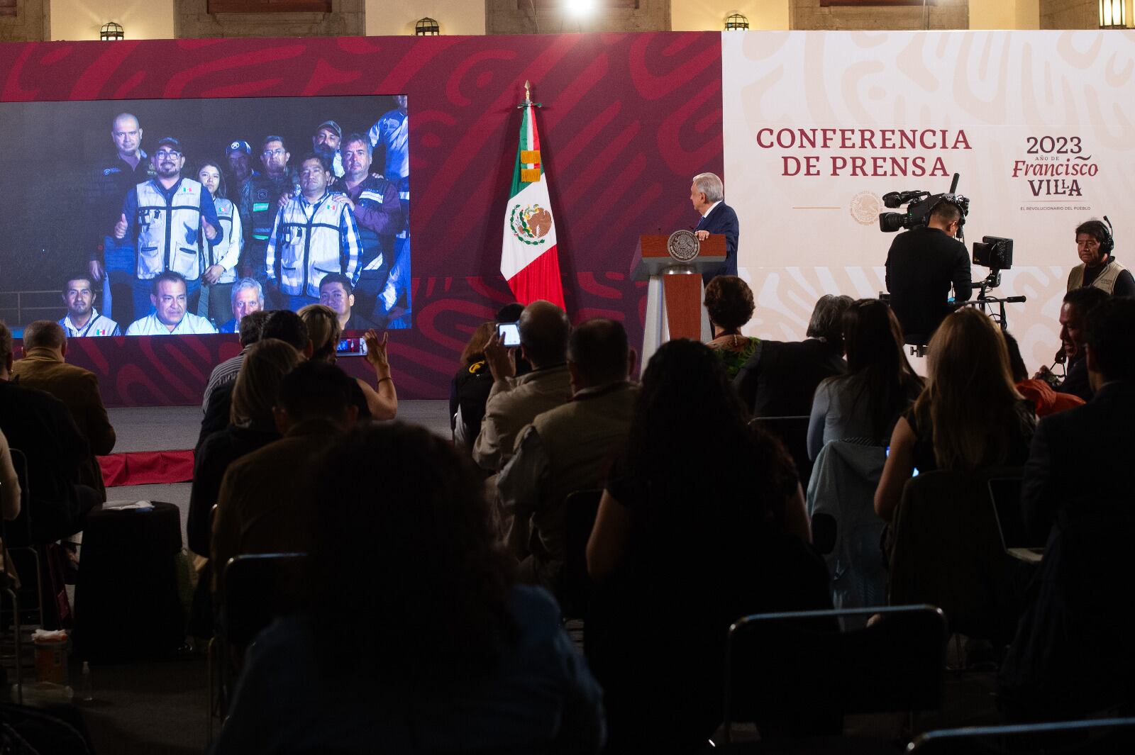 AMLO anuncia que ya llegó el agua a Monterrey
