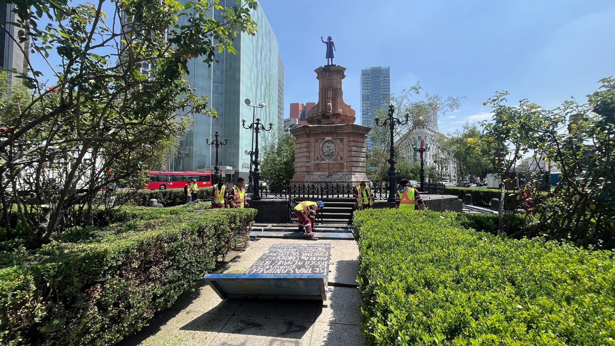 Glorieta de mujeres que luchan