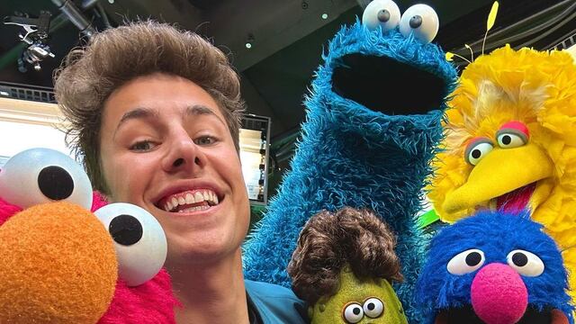 Juanpa Zurita en Plaza Sésamo, “Elmo's Mindfulness Spectacular”