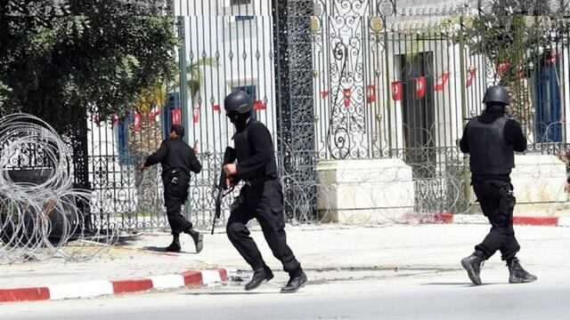 Ataque terrorista en museo de Túnez deja 19 muertos, entre los que se encuentran 17 turistas