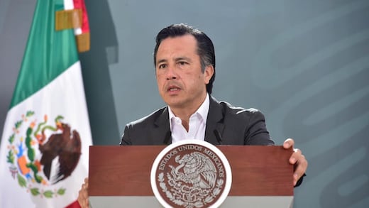 Cuitláhuac García acusa a gobernadores del PAN de "golpistas"