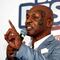 Mike Tyson pelearía contra Evander Holyfield