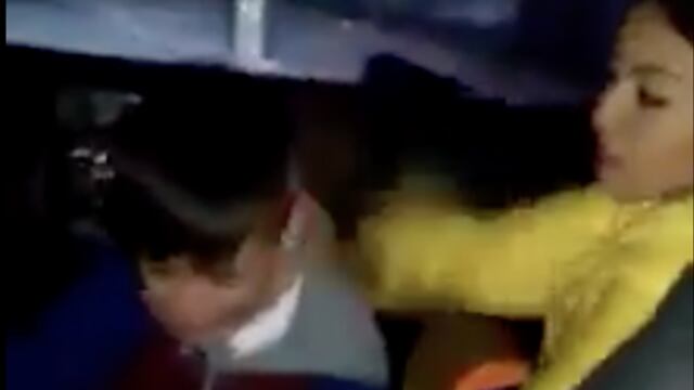 Animadora infantil golpea a niño