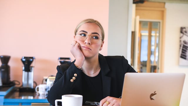 Usuarios reflexionan sobre pregunta en el test de la edad mental