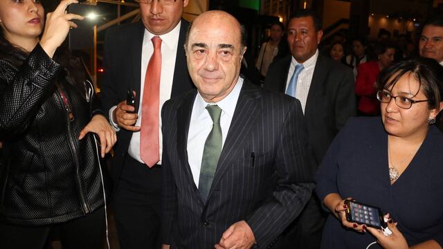 Jesús Murillo Karam. Compra de equipo de espionaje.