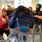 Se pelean a golpes en Aeropuerto Internacional de Miami; querían otros asientos