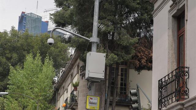 El gobierno de la CDMX pone a disposición números telefónicos y cuentas oficiales