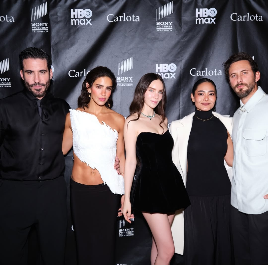 Elenco de Carlota