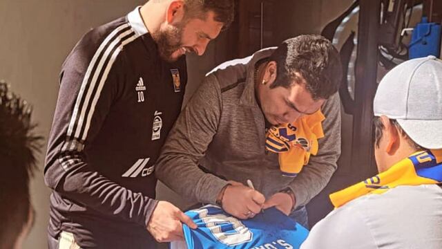 Gignac y Salvador Cabañas
