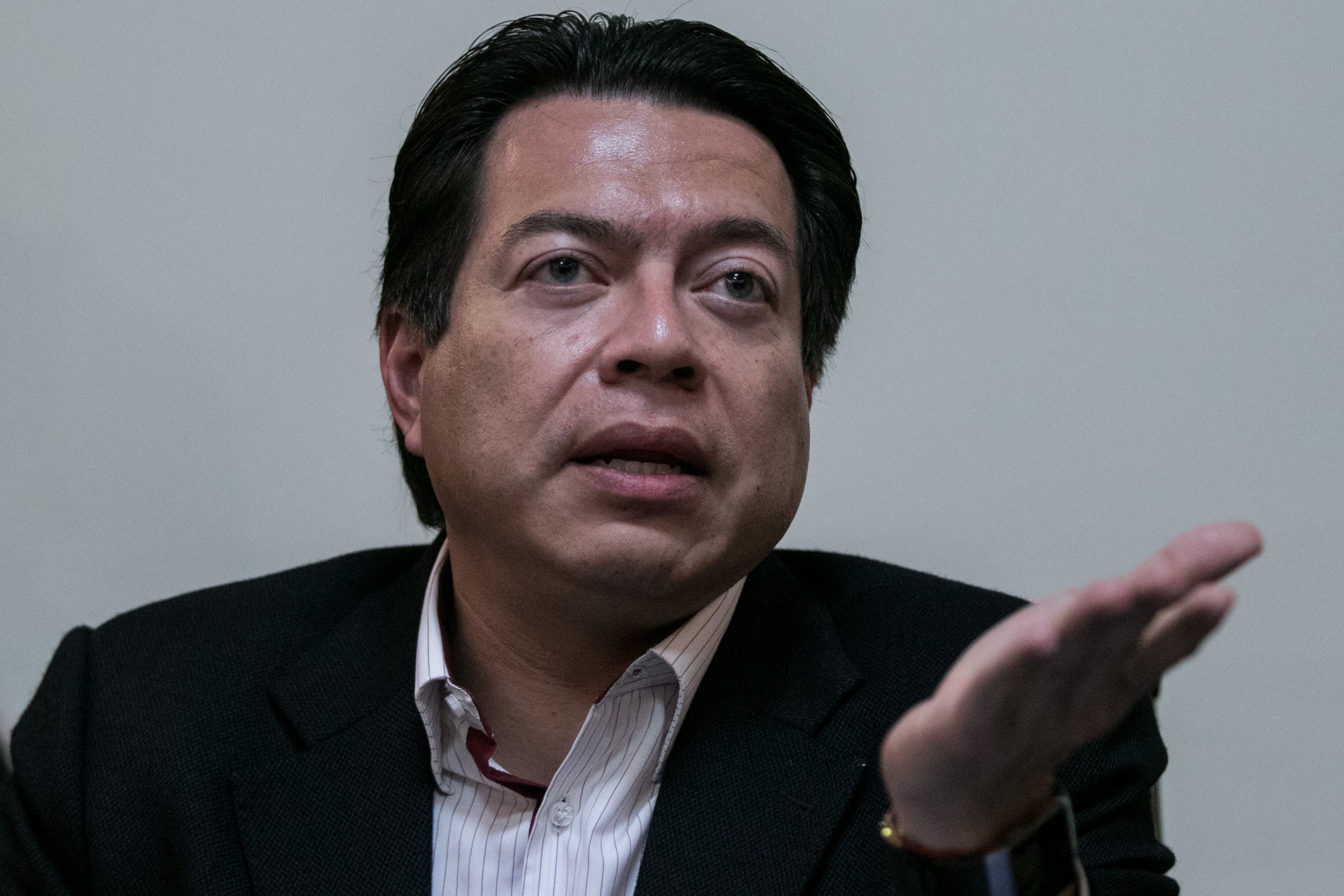 Mario Delgado aseguró que es falso que hayan aprobado un incremento en el aguinaldo a diputados.