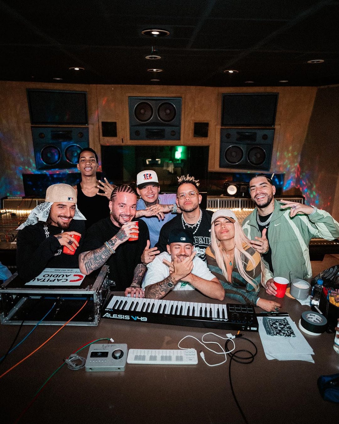 Maluma, KAROL G, Feid, DFZM, Ovy On The Drums, J Balvin, Maluma, Ryan Castro y Blessd.