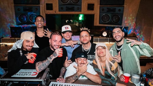 Nueva letra completa de +57, canción de Karol G, J Balvin y Maluma, que no incluye polémica frase sobre adolescentes de 14 años