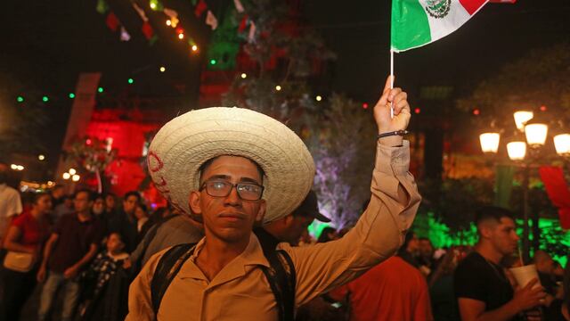 Mexicanos sí quieren disculpa, destacan en España