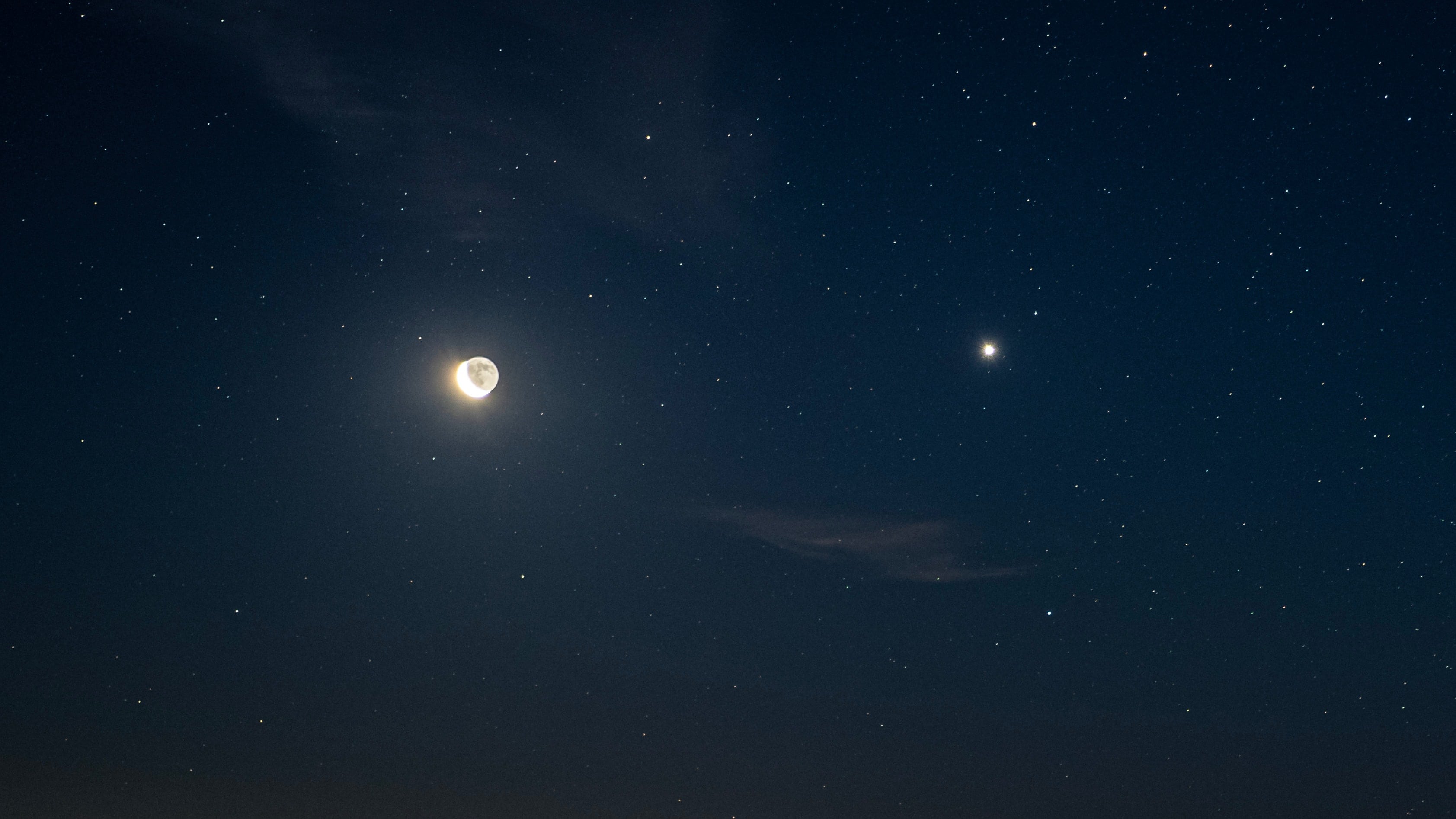 Conjunción entre la Luna y Venus