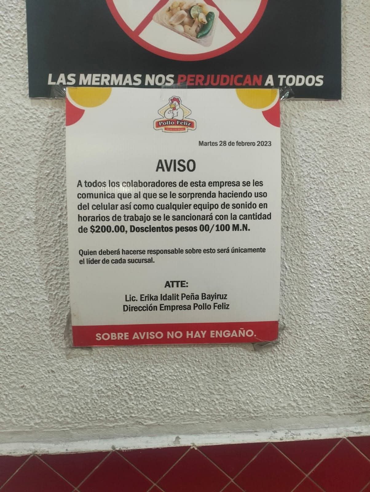 Aviso a los empleados de Pollo Feliz, firmado por Erika Idalit Peña Bayiruz en febrero de 2023