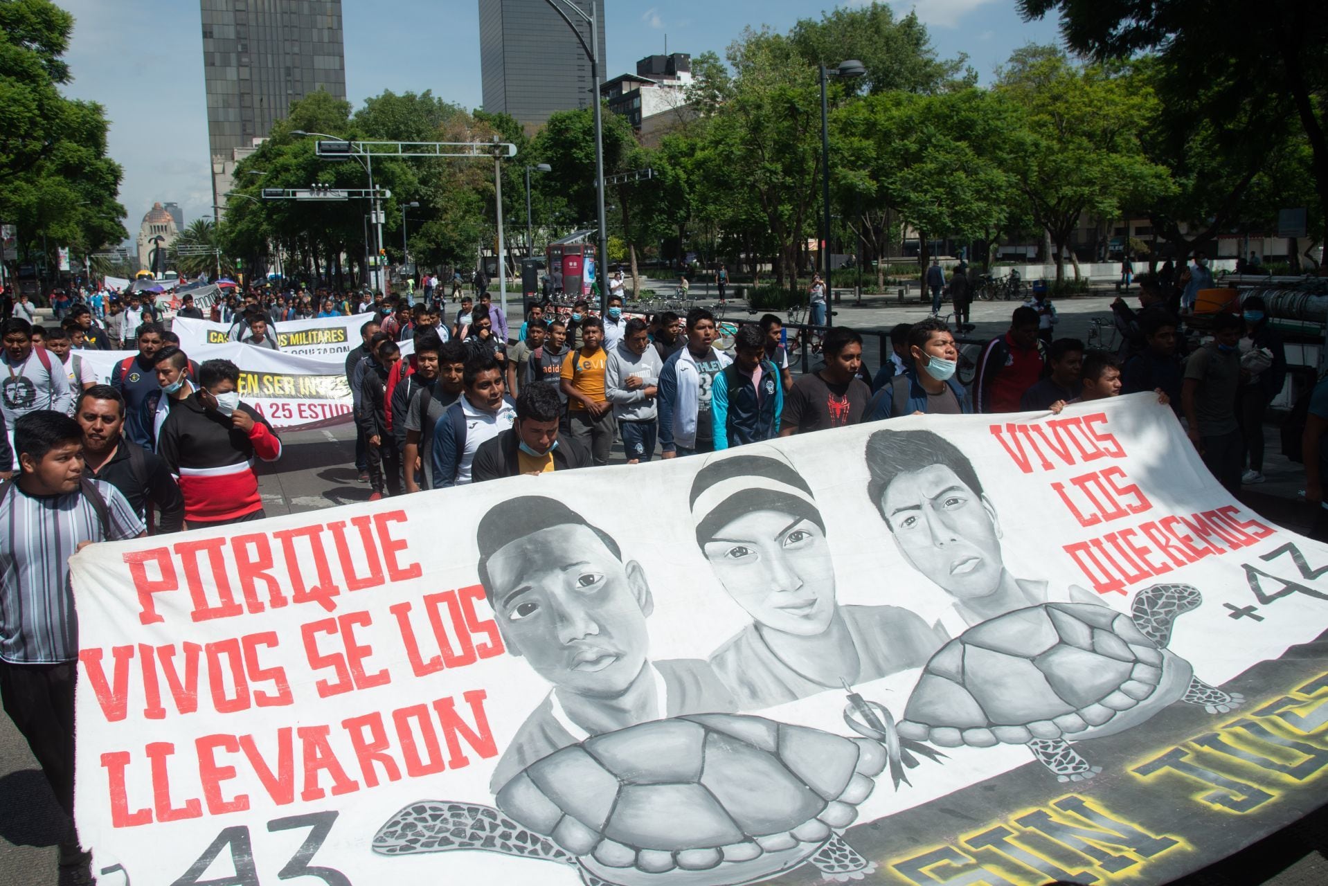 Marcha por los normalistas de Ayotzinapa del 16 de junio de 2022