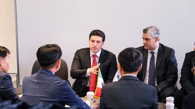 Samuel García concreta expansión de planta KIA