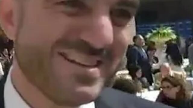 Y digo “extraña razón” porque al parecer al igual que los Secretarios de Salud y Subsecretarios designados, carece de la cédula profesional en la maestría que pregona… ¡Ufff!