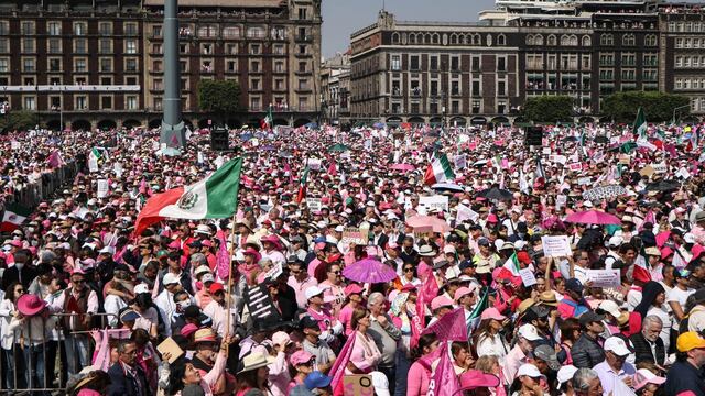 Marcha en el Zócalo