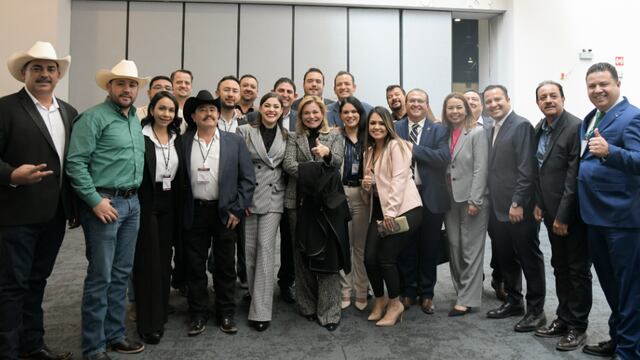 Maru Campos en Encuentro Nacional Municipal en la CDMX