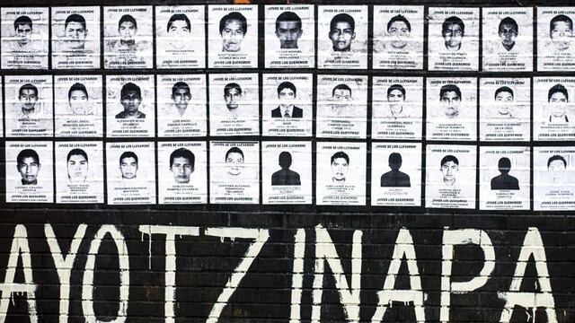 Familiares de los normalistas han iniciado la búsqueda desde el lugar de los hechos en Iguala.