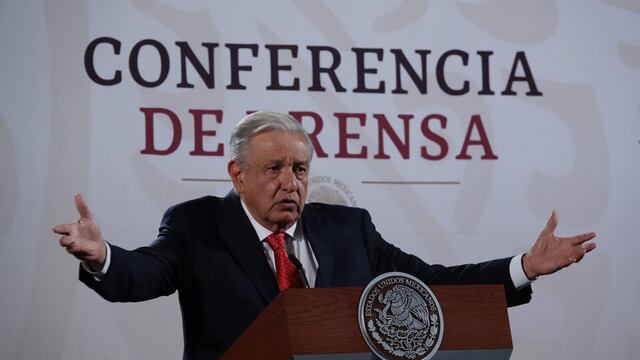 AMLO llama a manifestarse en paz en Venezuela