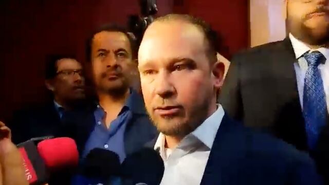 Santiago Taboada buscaría desmantelar el Tren Ligero para construir una ampliación de la Línea 2 del Metro CDMX