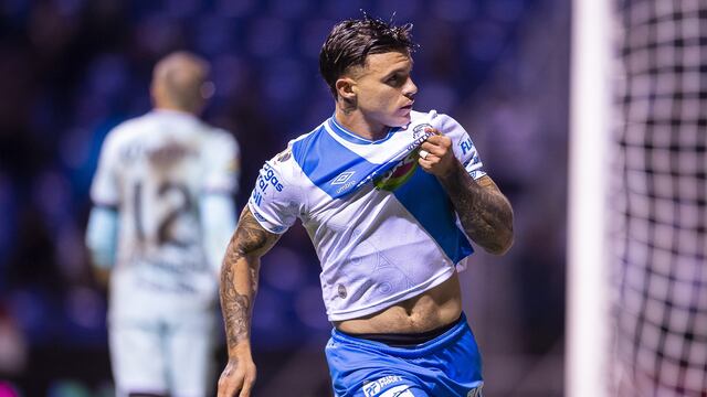 Christian Tabó en un partido con el Puebla