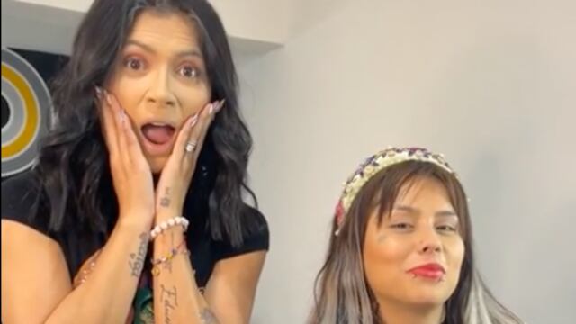 Kimberly Flores y Mona