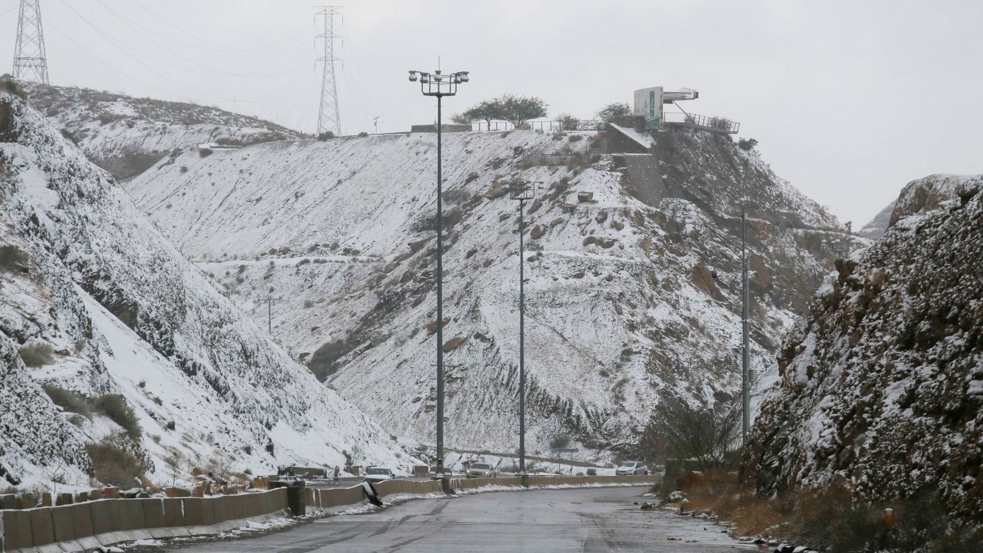 Tercera tormenta invernal deja saldo blanco en México, reporta la CNPC