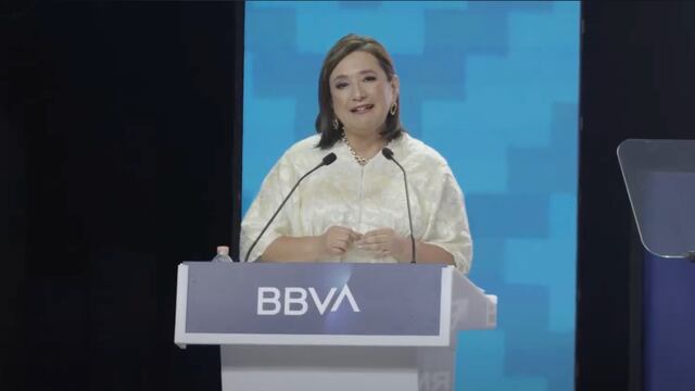 Xóchitl Gálvez en encuentro con consejeros de BBVA