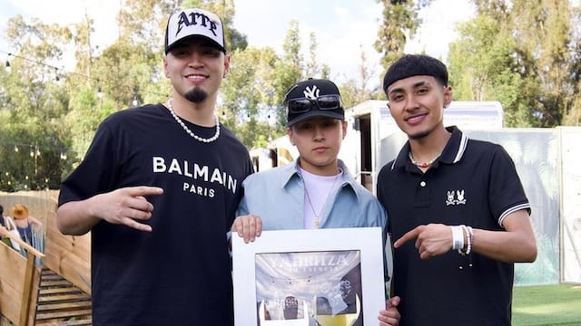 Yahritza y Su Esencia, agrupación.