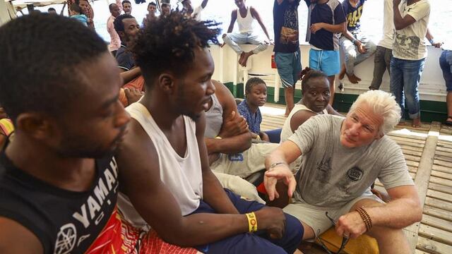 Ricard-Gere-migrantes-italia