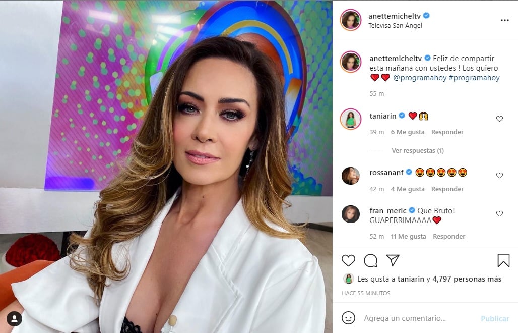 Anette Michel feliz en el programa Hoy