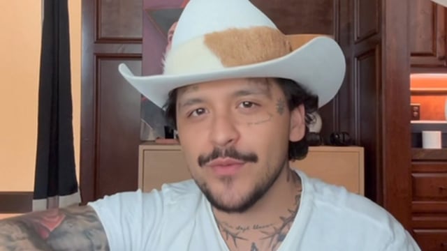 Christian Nodal lanza mensaje a Universal Music tras fallo a su favor