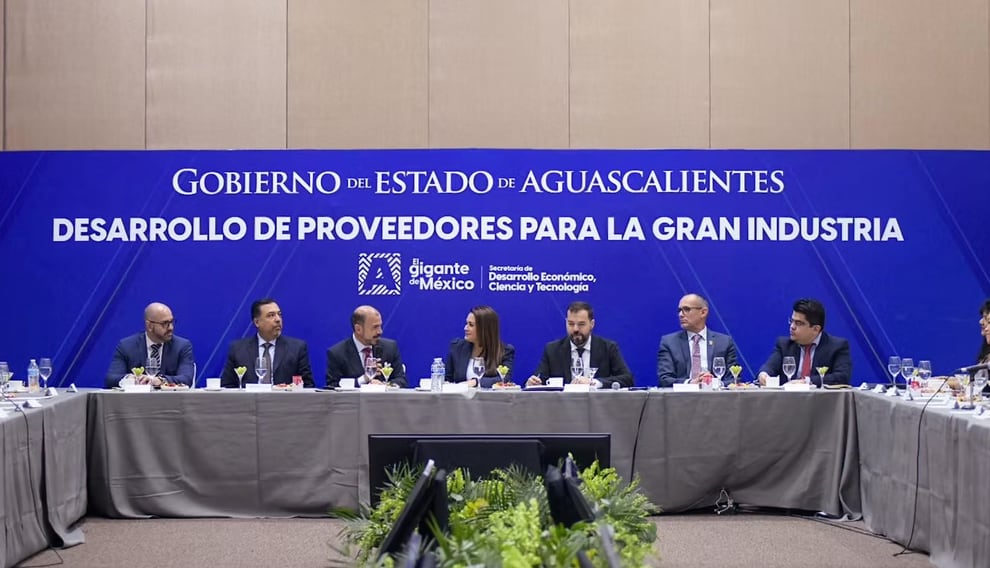 Tere Jiménez encabeza presentación del Programa de Desarrollo de Proveedores