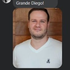 Internautas alegan que retiro de Carlos Muñoz se debe a debate con Diego Ruzzarin