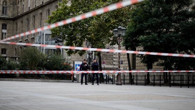 Ataque en Comisaría de París.