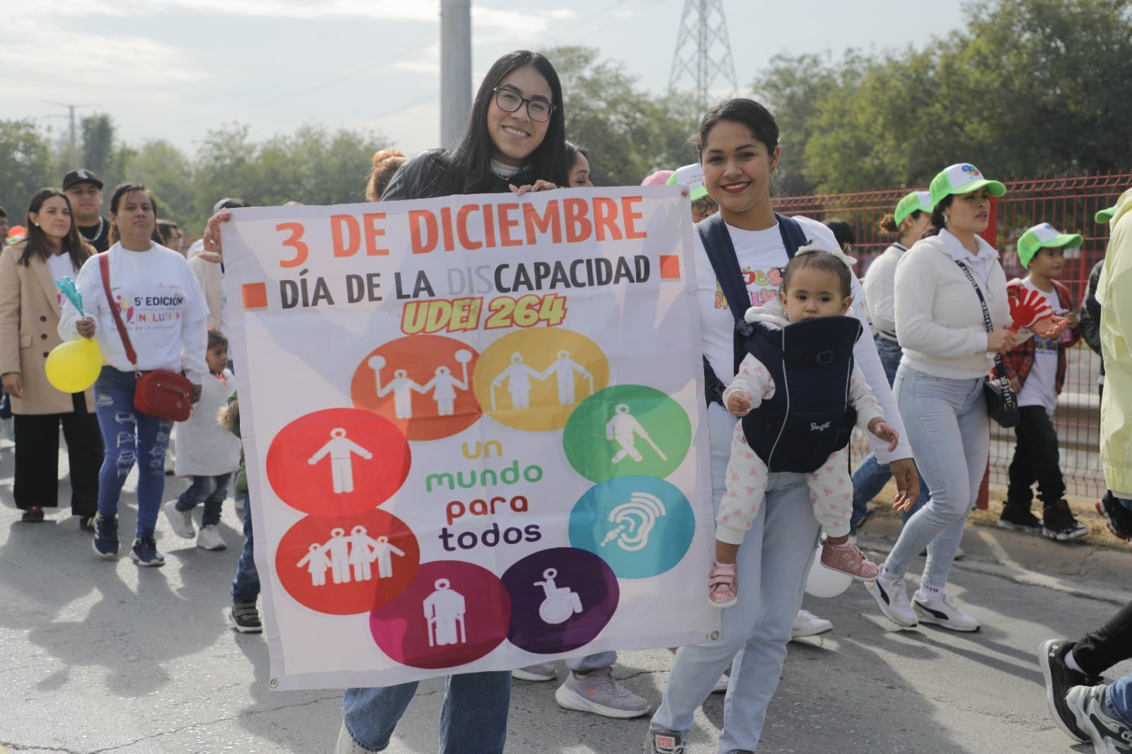 Se lleva a cabo Caminata por la Inclusión en Escobedo.