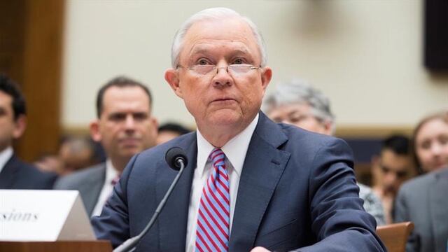 Jeff Sessions en diálogo con México