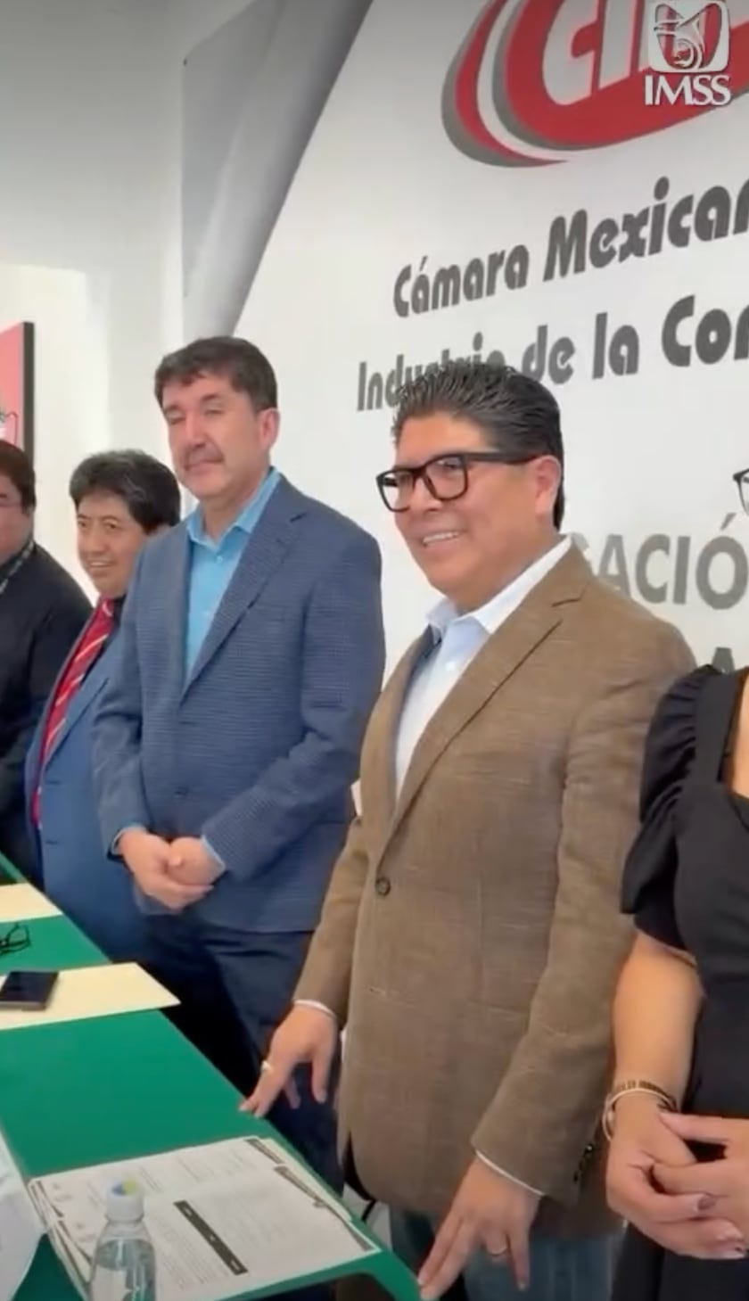 Saúl Nevárez Jiménez, médico cirujano del IMSS