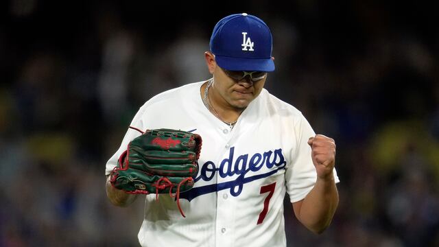 Julio Urías.