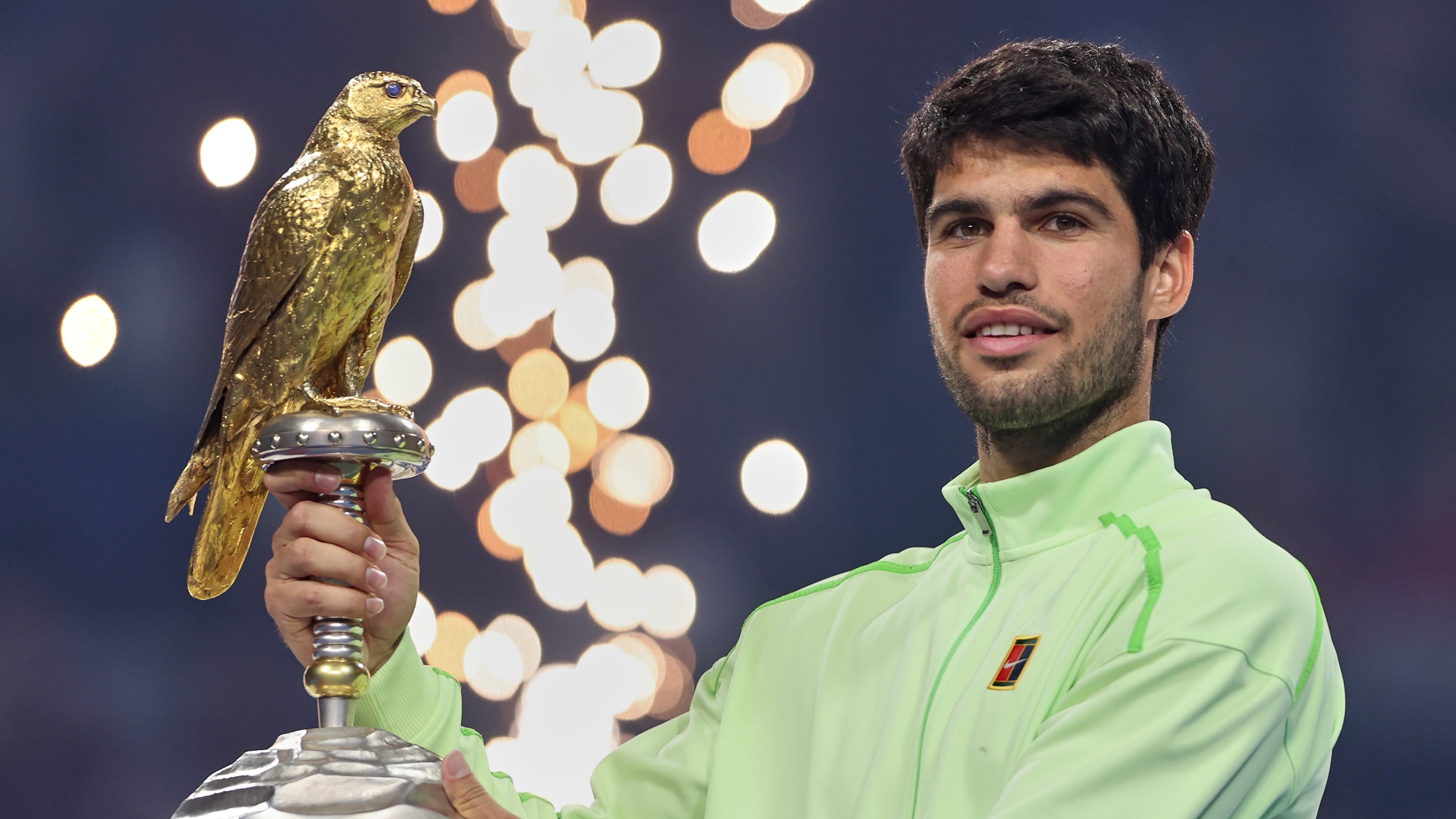 Carlos Alcaraz conquista Qatar y amplía su ventaja en el ranking