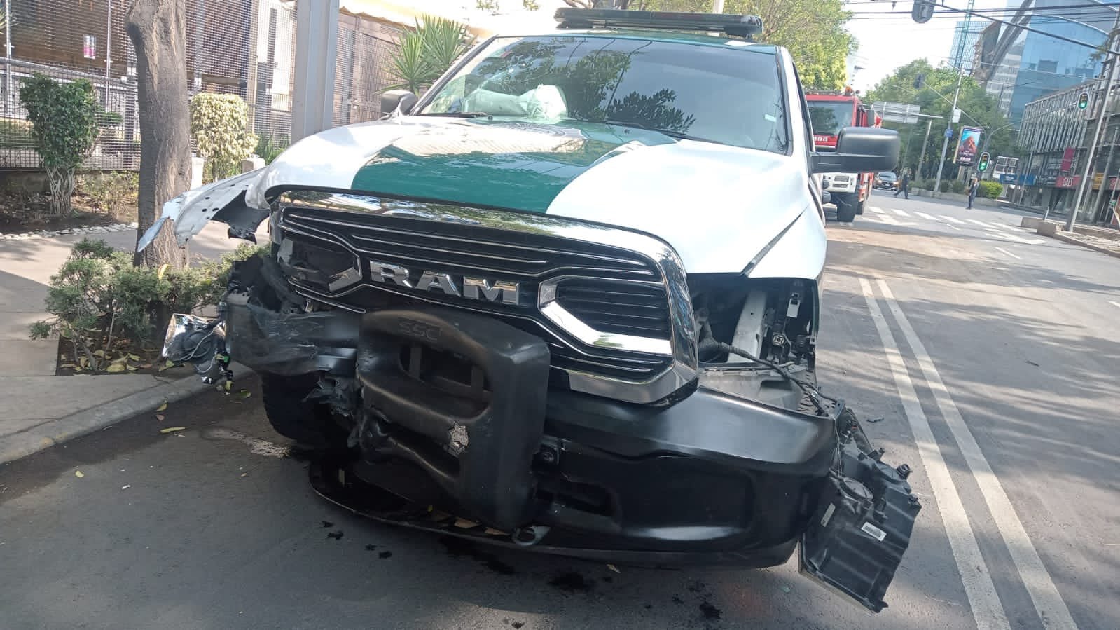 Patrulla de CDXM que chocó contra un Porsche 718 Cayman GTS 4.0