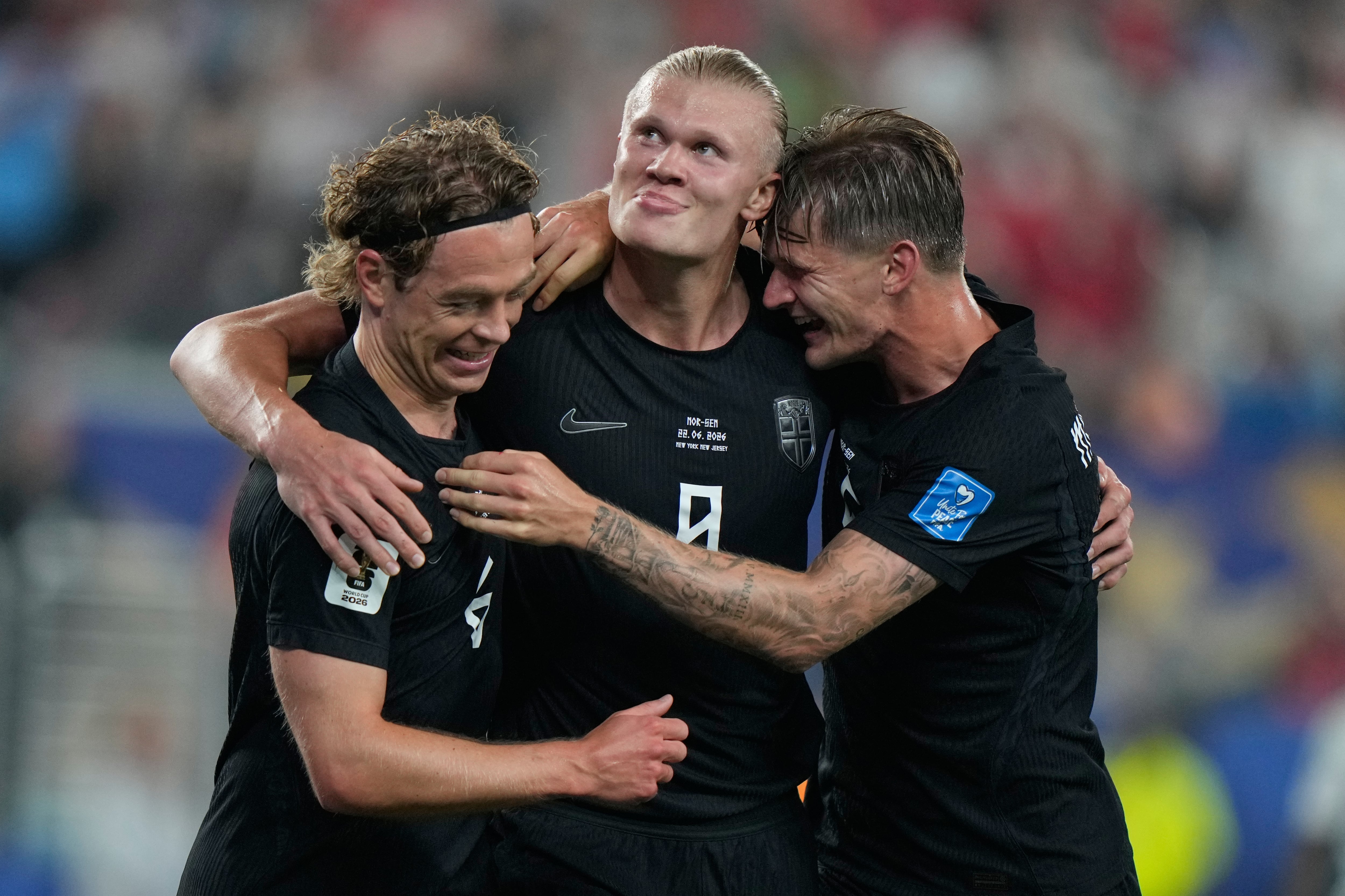 Haaland marca doblete ante Senegal y clasifica a Noruega a la siguiente fase.