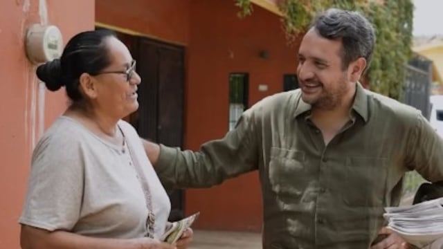 López Beltrán aparece en Tabasco con un look similar al de AMLO