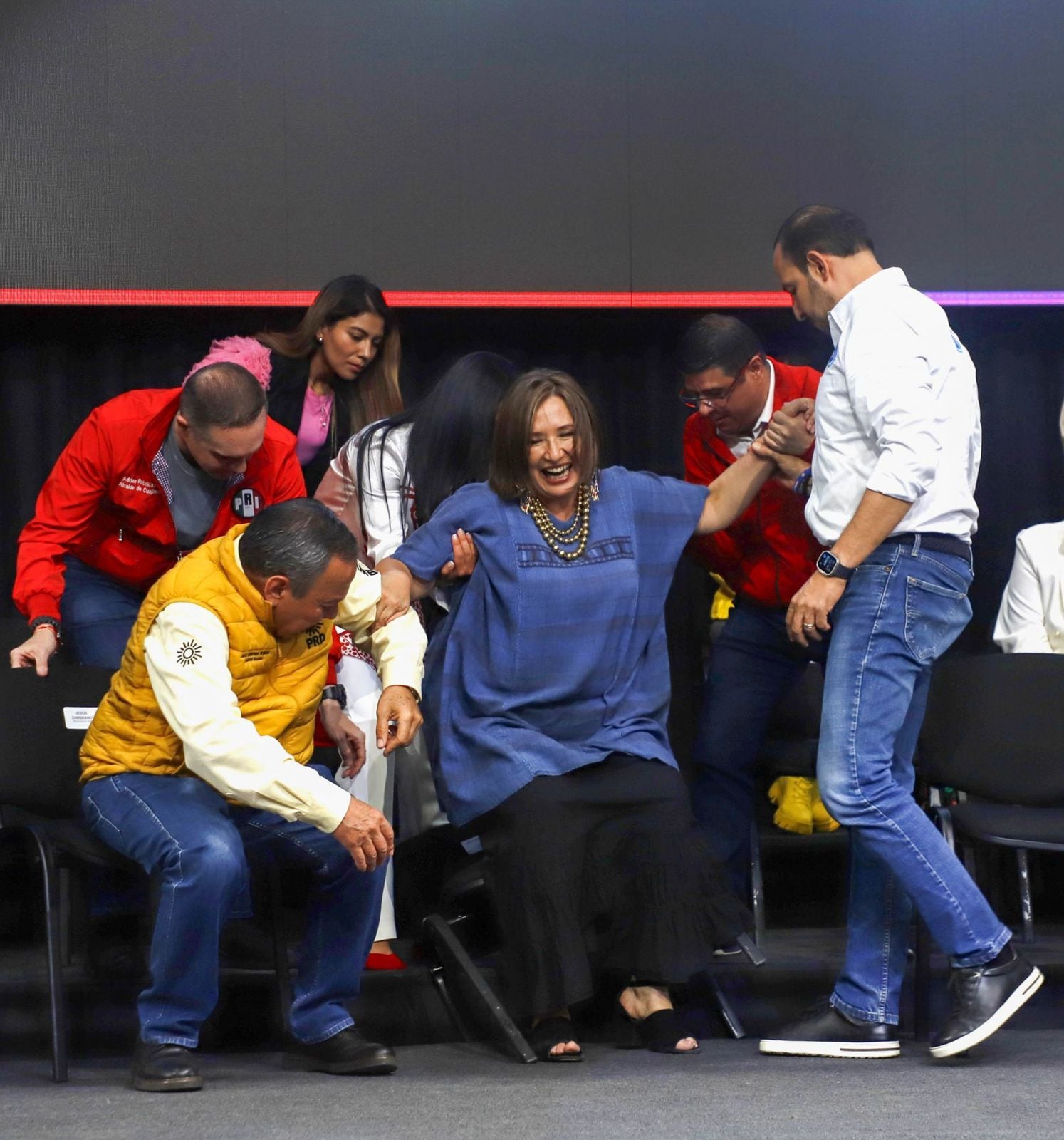 ¡Perdió la silla Xóchitl Gálvez! Frente Amplio por México tuvo que rescatarla