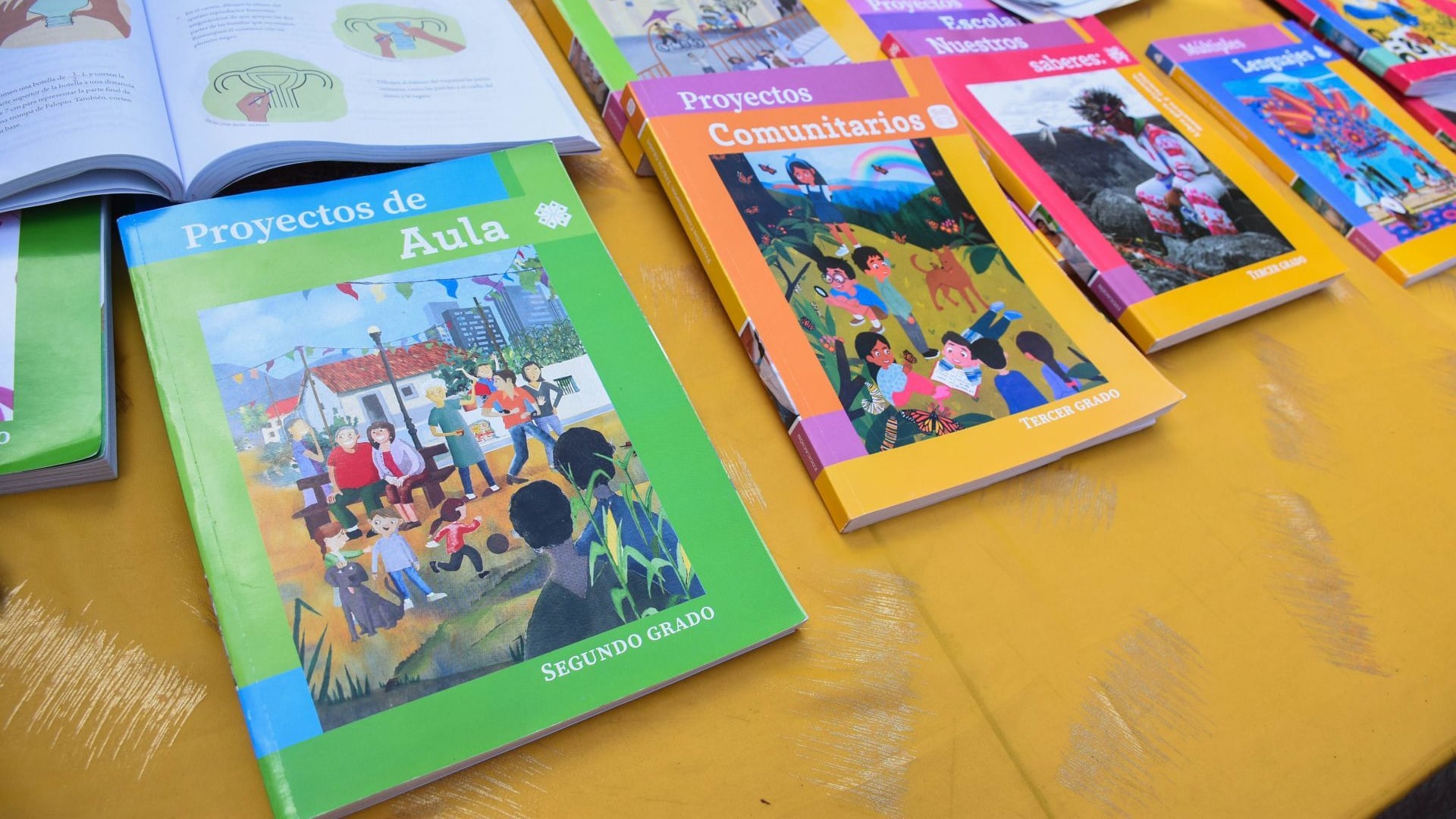 CNDH respalda libros de la SEP y niega medidas cautelares; no vulneran derechos