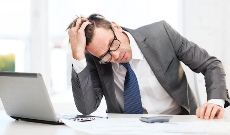 ¿Qué es el presentismo? Ir al trabajo enfermo podría generar pérdidas